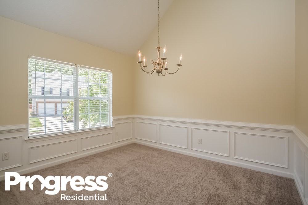 1139 Saint Phillips Ct - Photo 3 of 16