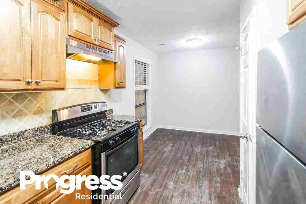 599 Maple Dr - Photo 6 of 16