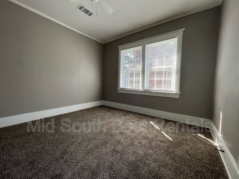 754 Spring St - Photo 5 of 8