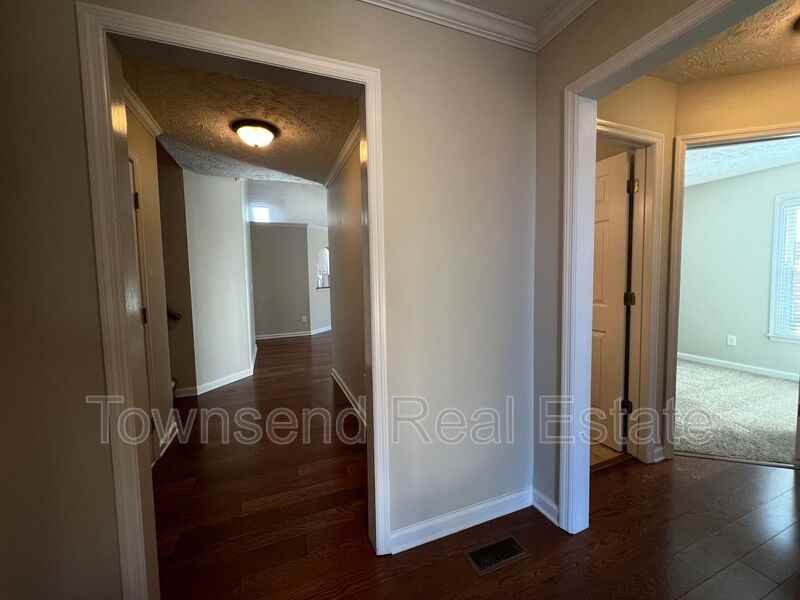 3539 Harrisburg Dr - Photo 3 of 23