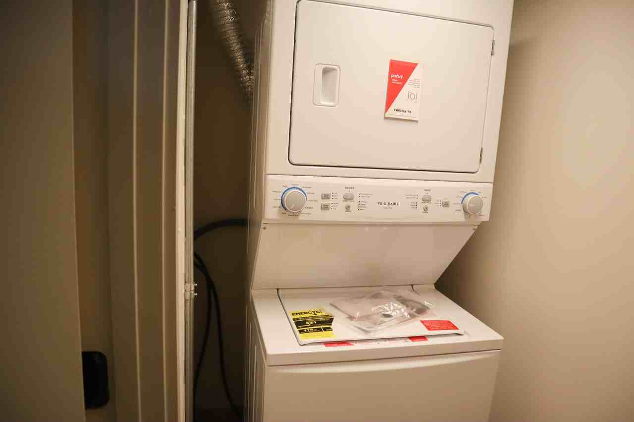 536 3rd Street #204 - Photo 4 of 8