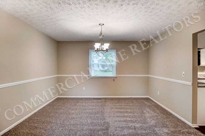 2127 Sutter Pkwy - Photo 3 of 14