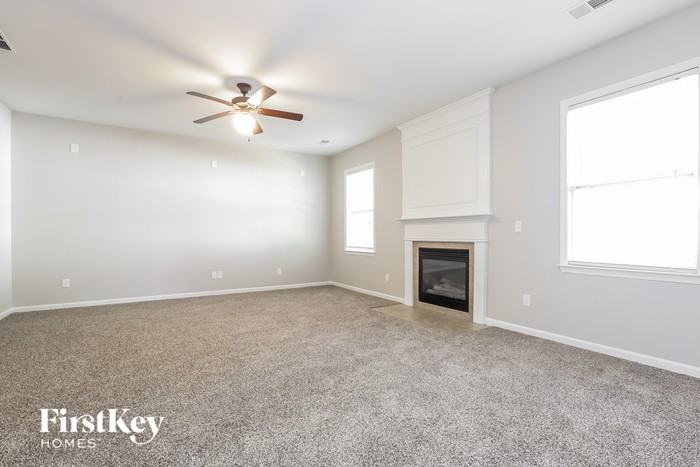36 Brisbane Ct - Photo 2 of 15