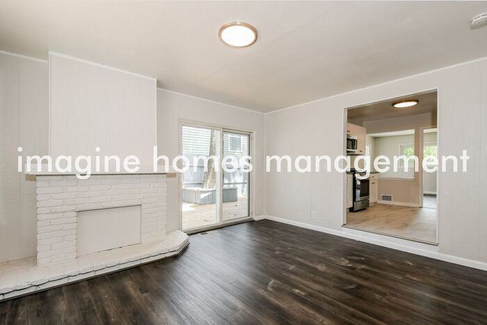 853 Liggett Ave - Photo 3 of 15