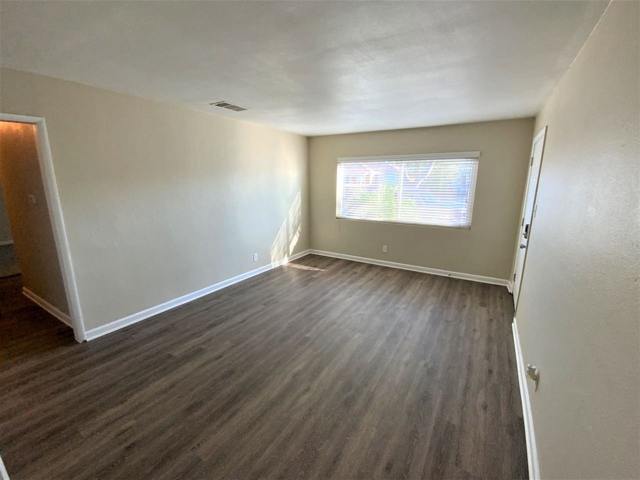 417 E 184th St - Photo 3 of 19