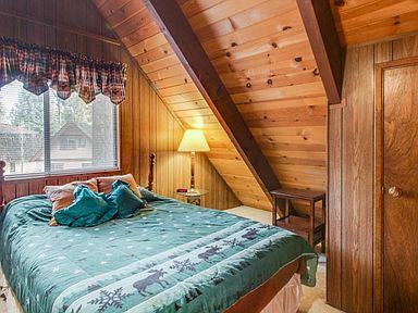 951 Tanglewood Dr #1 - Photo 3 of 10