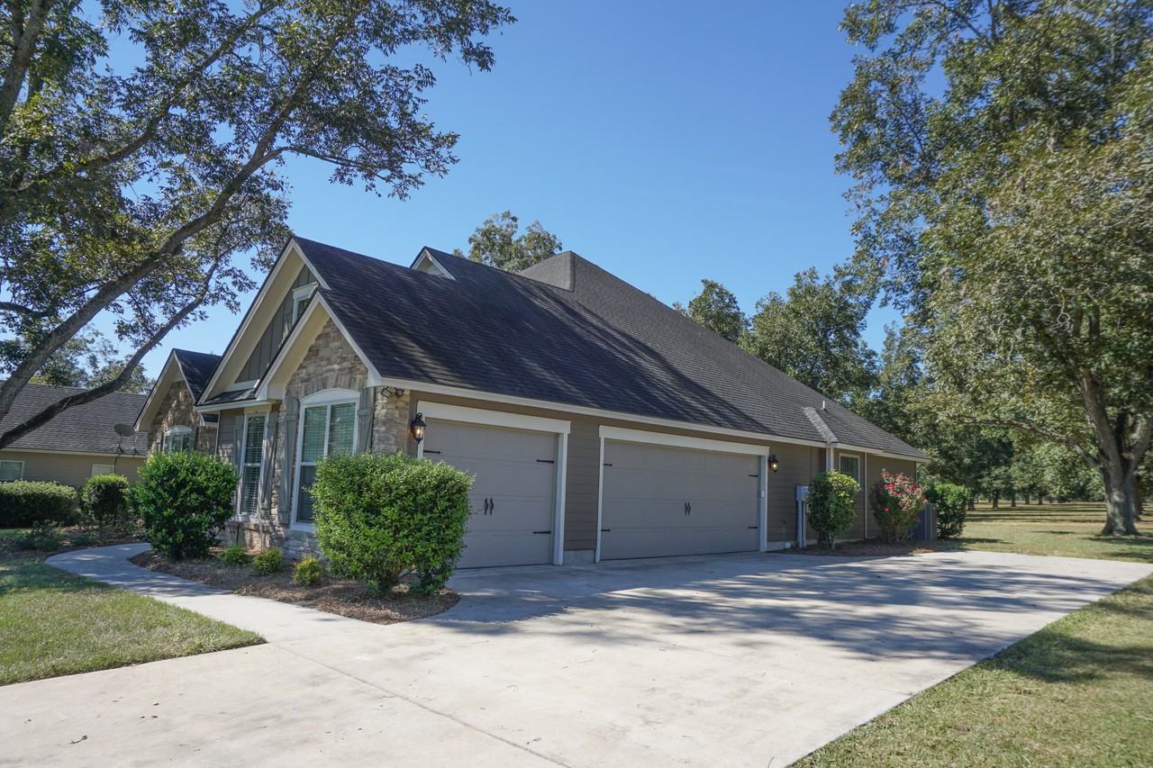 4585 San Saba Dr #1 - Photo 2 of 22