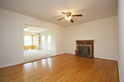 706 Elizabeth Ave - Photo 2 of 20