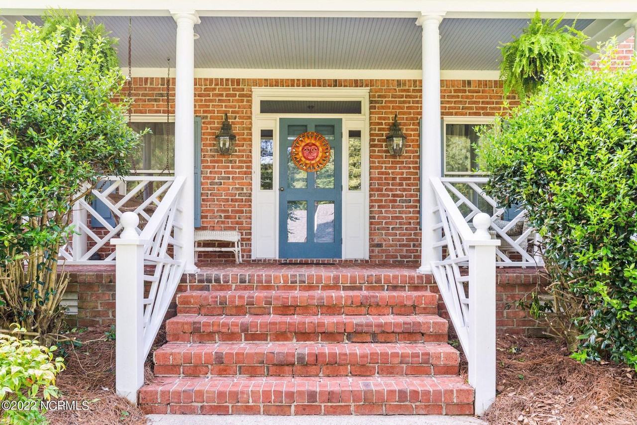 321 Camelia Dr #1 - Photo 2 of 50