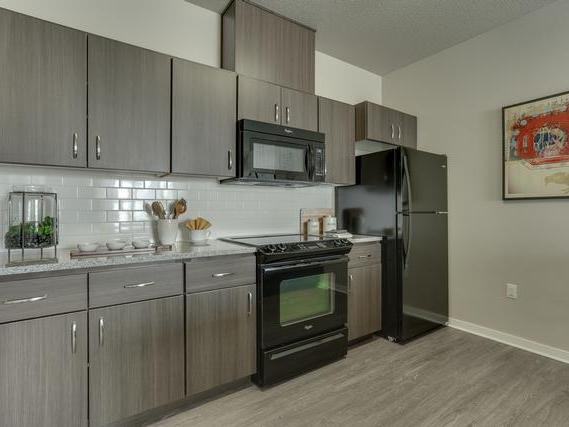 8890 Sw Ash Meadows Cir - Photo 2 of 19