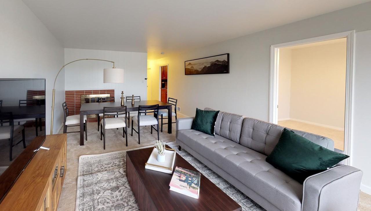 Bright Richmond home near Golden Gate Park - Photo 5 of 13