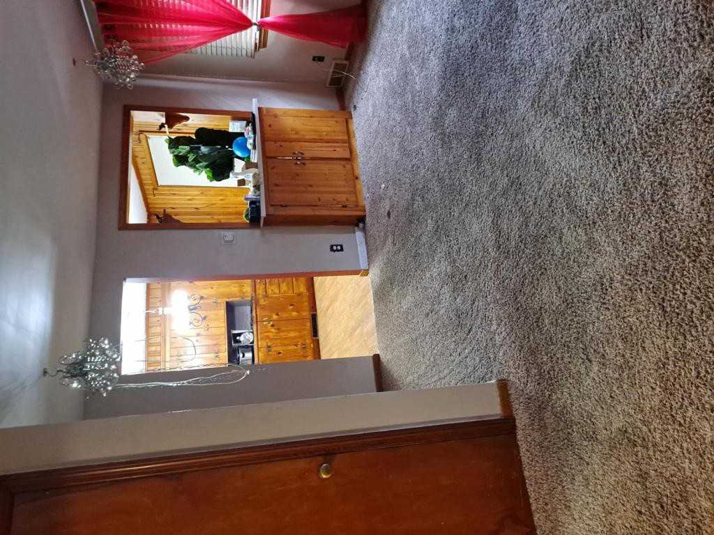 758 S Huth Rd - Photo 6 of 32