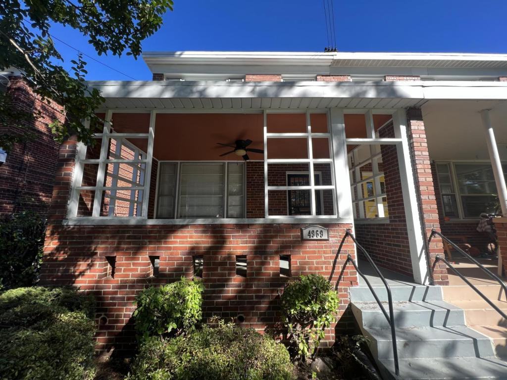 4969 12th Street Northeast - Photo 4 of 30