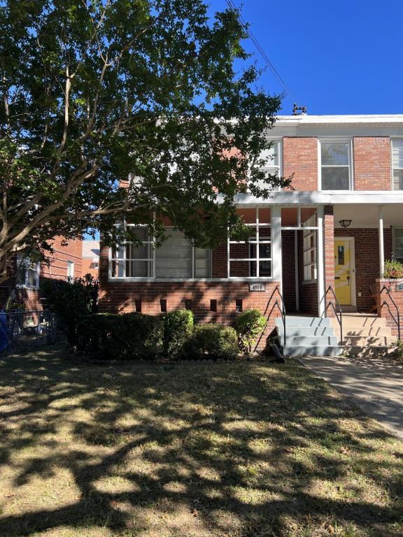 4969 12th Street Northeast - Photo 3 of 30