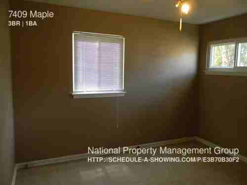 7409 Maple Ln - Photo 3 of 9