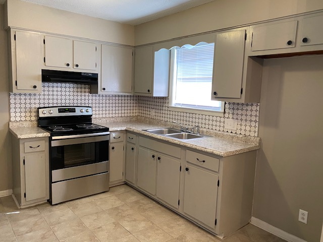 506 Vanderbilt Ave - Photo 3 of 8