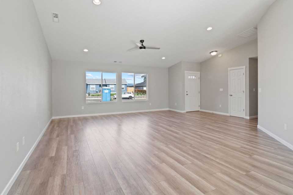 1004 Brandon Way #1 - Photo 5 of 22