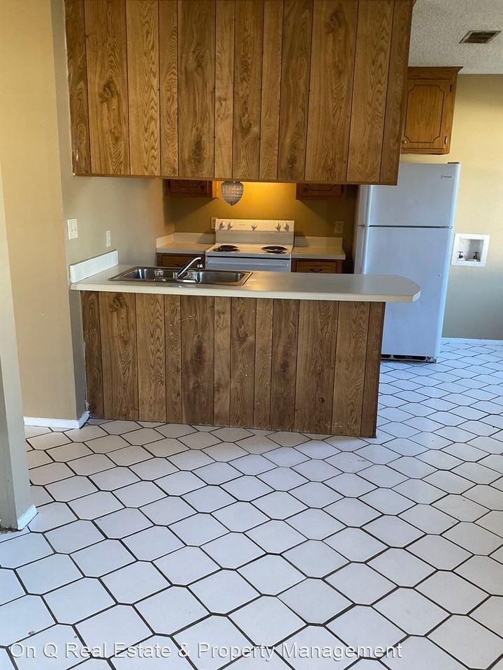 695 Jill - Photo 2 of 6
