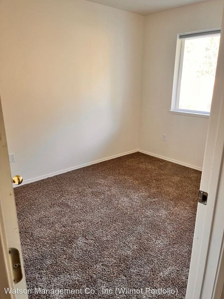 13210 N Yale Road - Photo 2 of 16