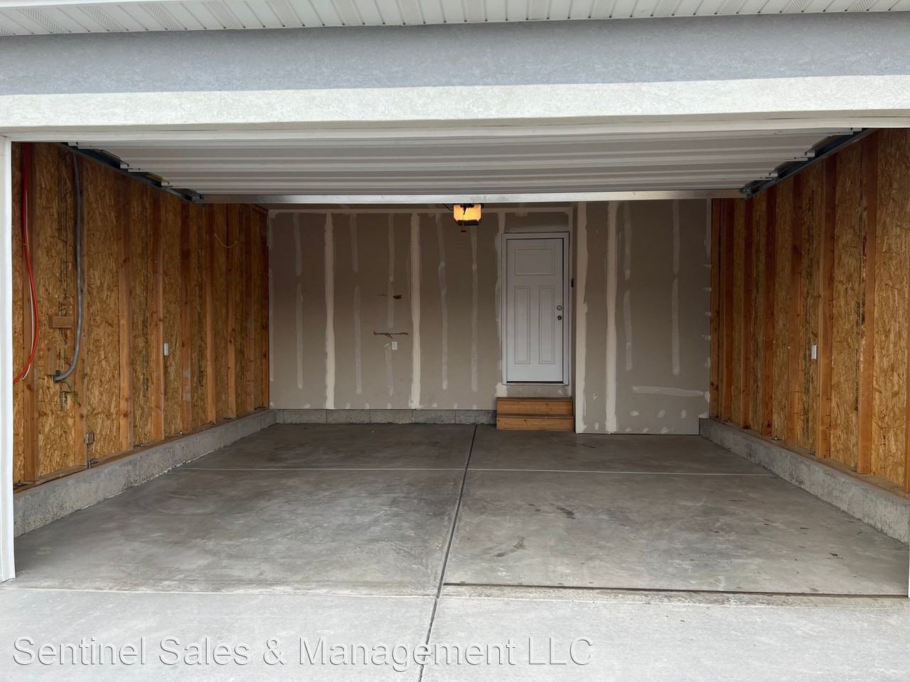 1375 E Rachel Way - Photo 2 of 28