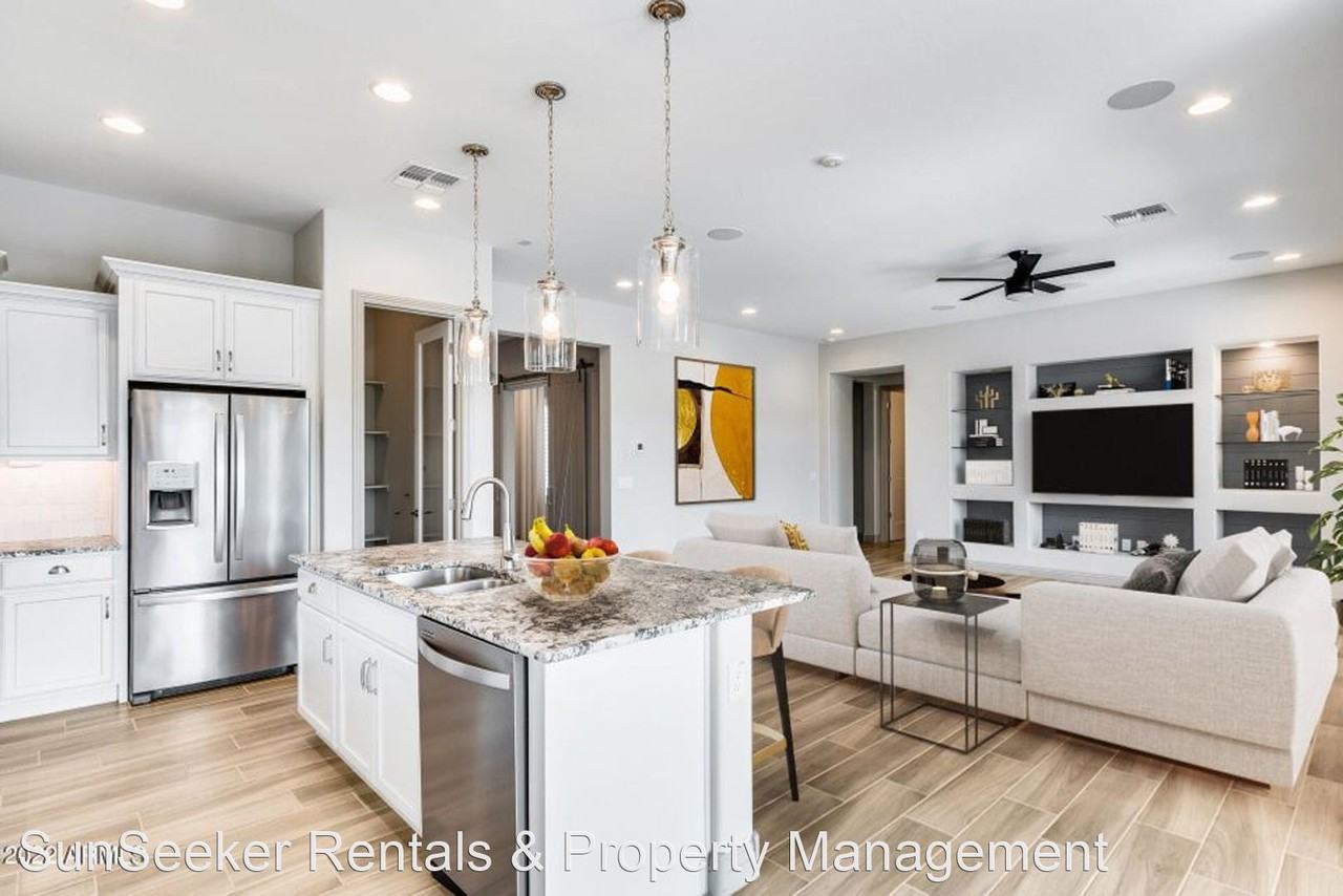 16373 W Beautiful Ln - Photo 3 of 50