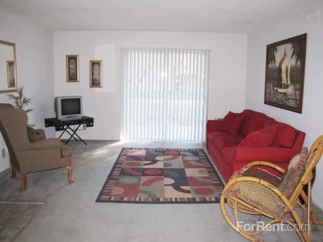 Villas at City Center - Photo 3 of 10