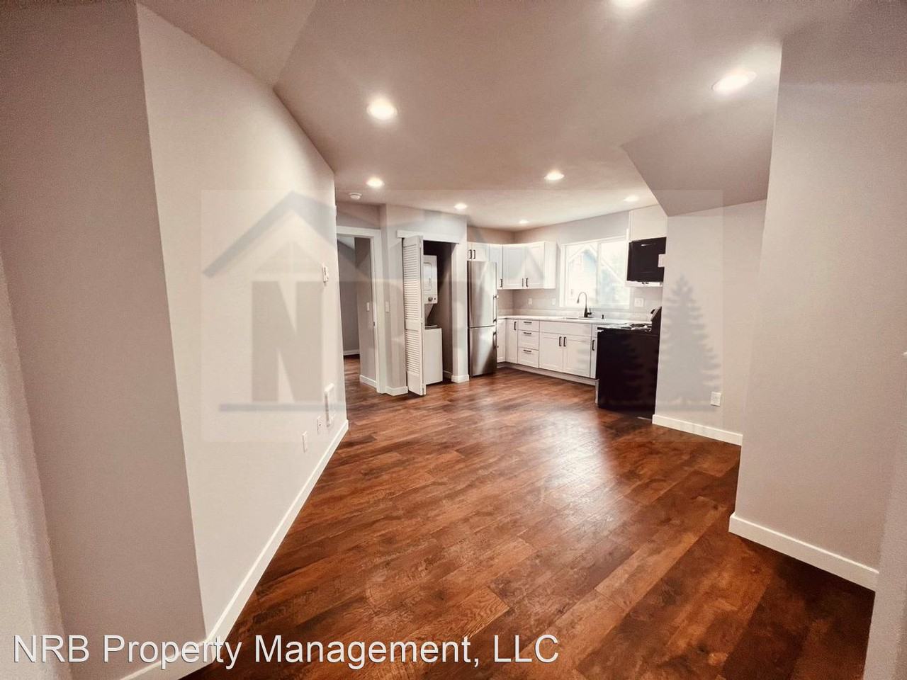 640 N Anderson Street - Photo 2 of 50