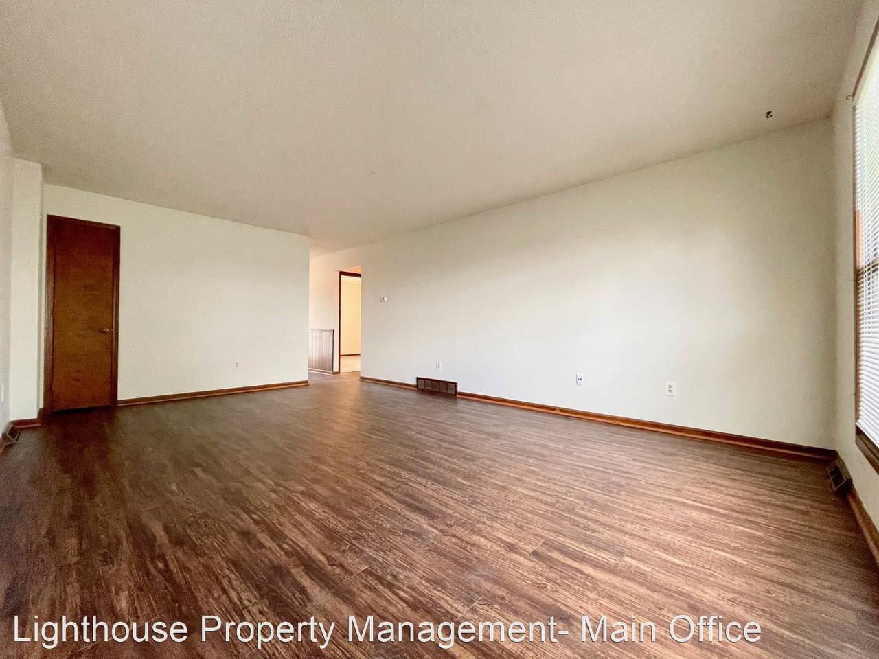 8200/8202 20th Ave. Apartments in Jenison, MI 49428 Zumper