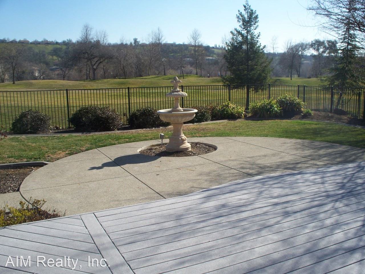 2553 Clubhouse Dr W - Photo 2 of 11