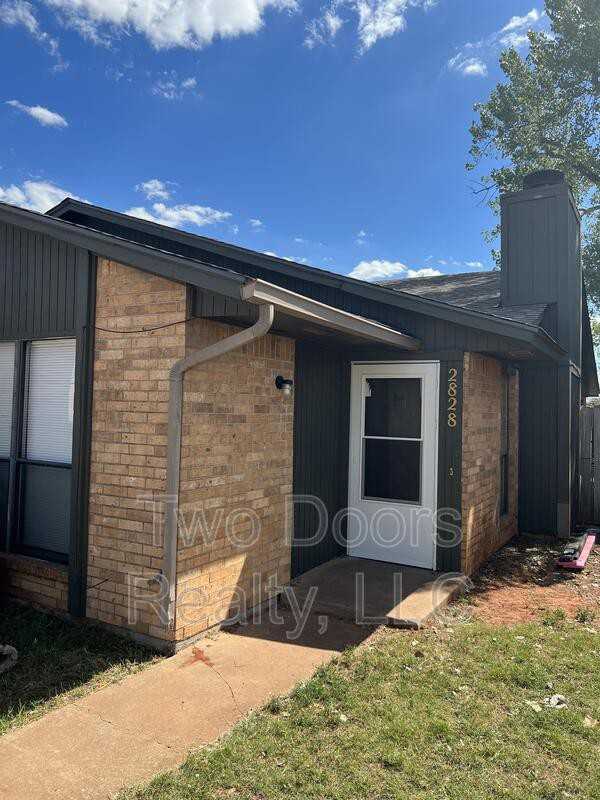 2828 Se 55th St - Photo 2 of 11