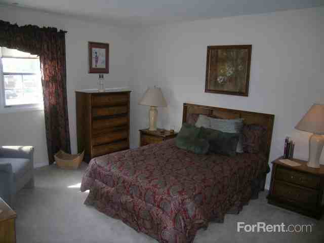 Wellington Gate - Photo 2 of 10