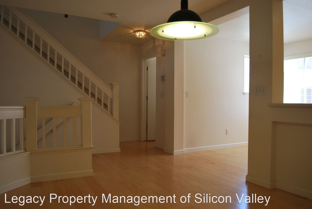 145 Beverly St - Photo 3 of 26