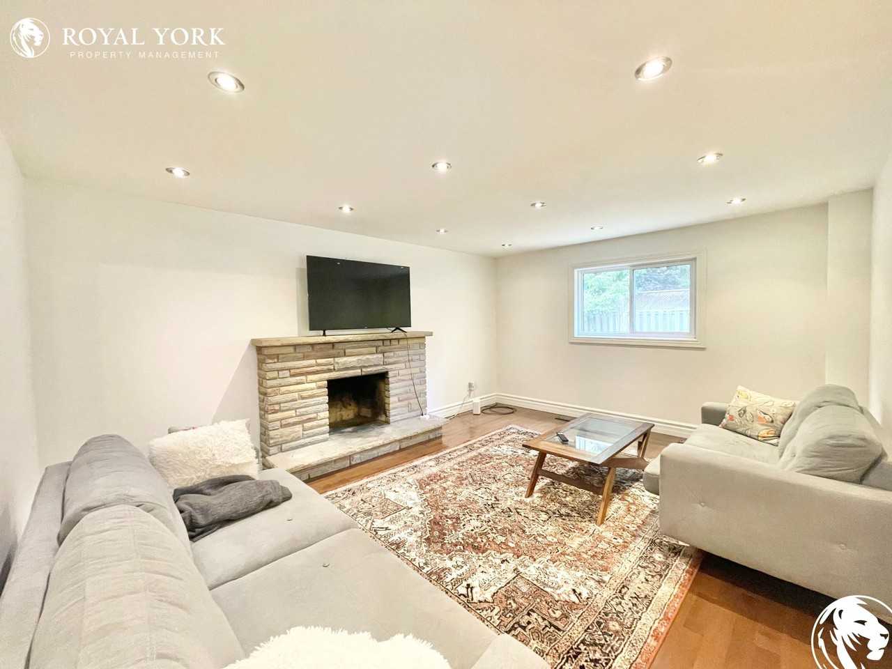 1151 Lakeshore Rd W - Photo 2 of 41