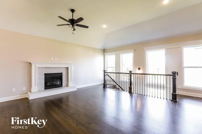 17614 Mission Rdg #A - Photo 3 of 15