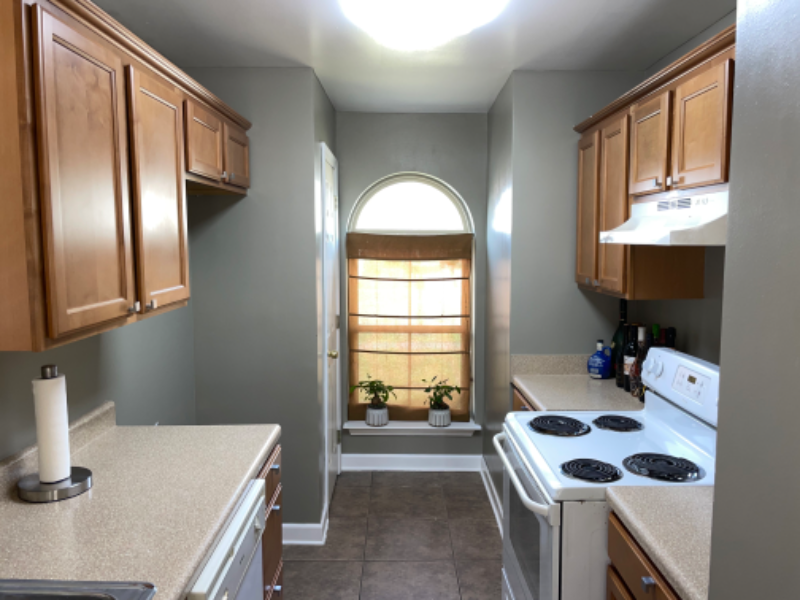 3561 Kings Dr - Photo 4 of 29