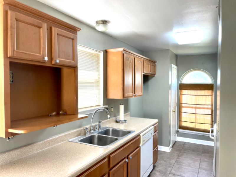 3561 Kings Dr - Photo 7 of 29