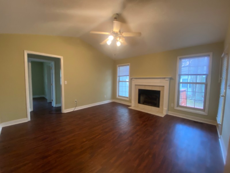 106 Jennings Cir - Photo 2 of 18