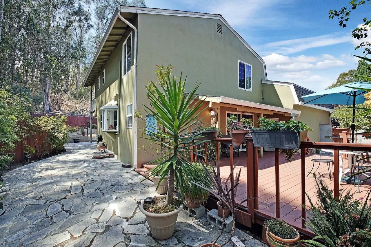 405 Cunningham Way - Photo 6 of 25