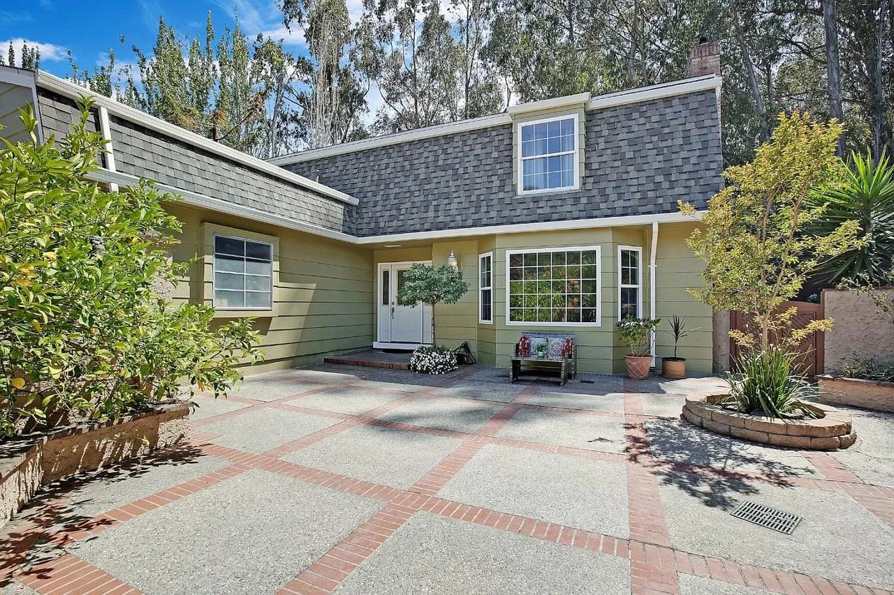 405 Cunningham Way - Photo 4 of 25