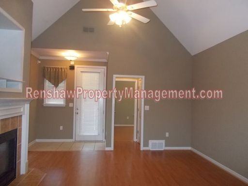 121 Fleets Island Dr - Photo 2 of 17