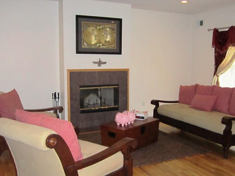 21 Sycamore Dr - Photo 2 of 11