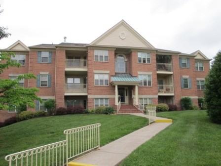 1713 Landmark Dr - Photo 2 of 27