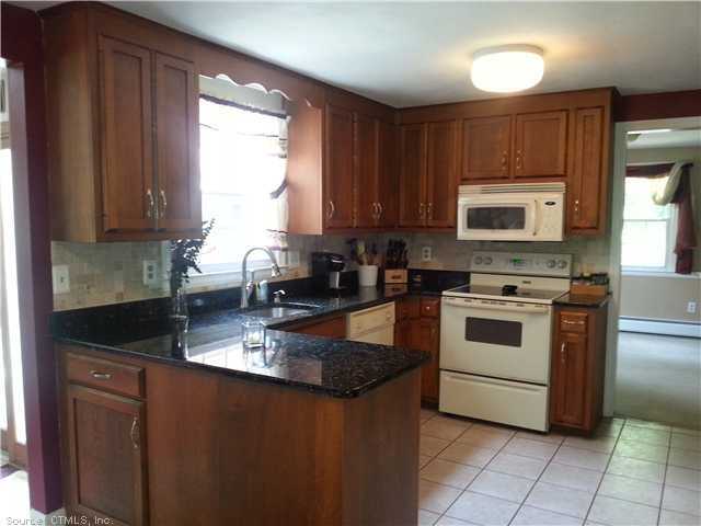 6 Greenview Dr - Photo 2 of 17