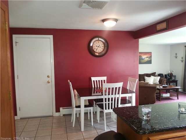 6 Greenview Dr - Photo 3 of 17