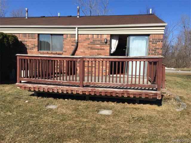 57358 Faircrest Rd - Photo 2 of 14