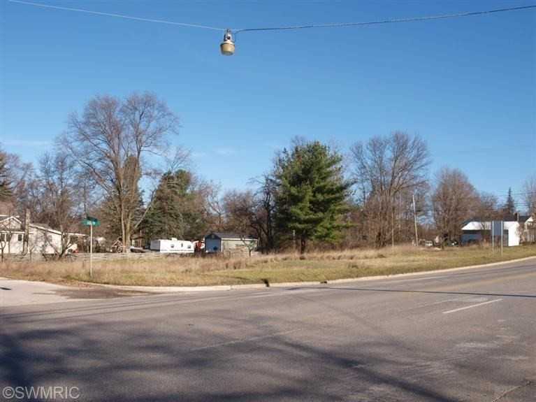 195 1 Mile Rd - Photo 3 of 18