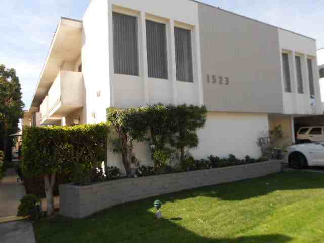 1523 Corinth Avenue #9