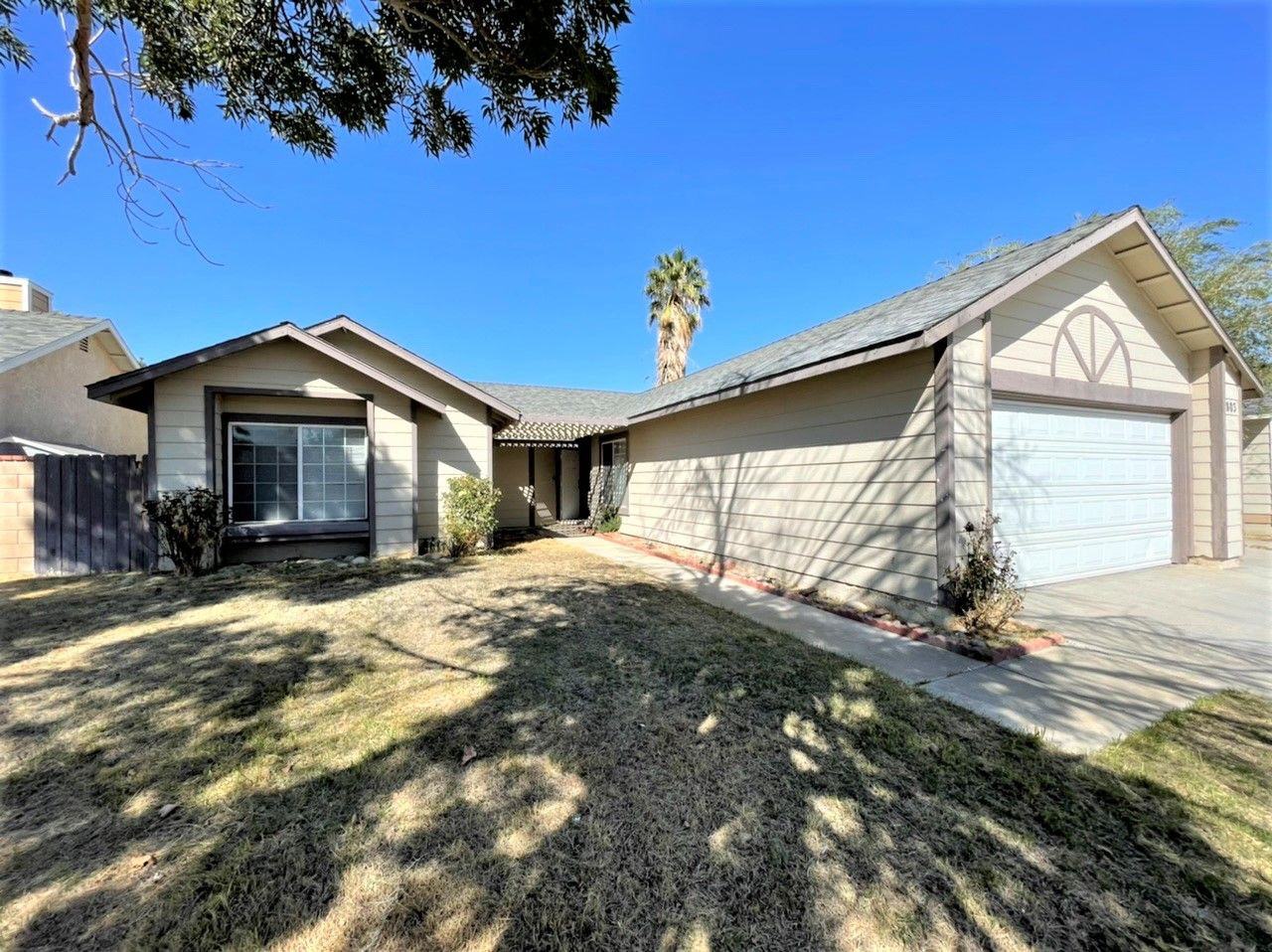 803 W Avenue H2 - Photo 2 of 25