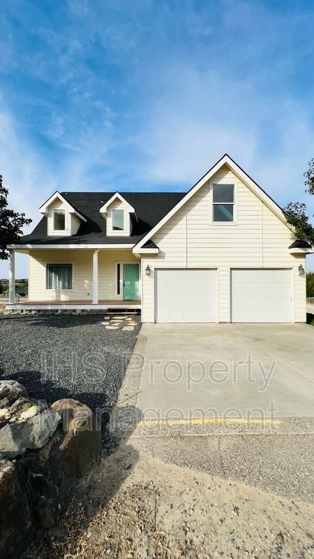 5131 Milky Way - Photo 3 of 29