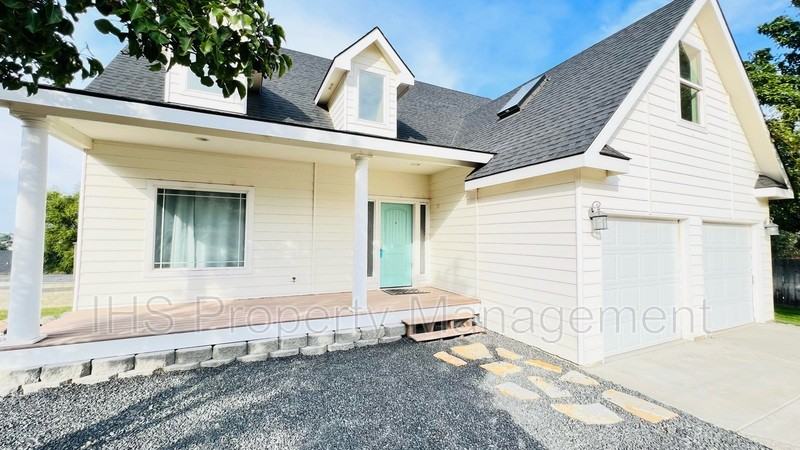 5131 Milky Way - Photo 4 of 29